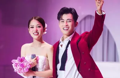 Dàn Anh trai say hi bấn loạn khi được vợ chồng Puka - Gin Tuấn Kiệt "phát cơm"