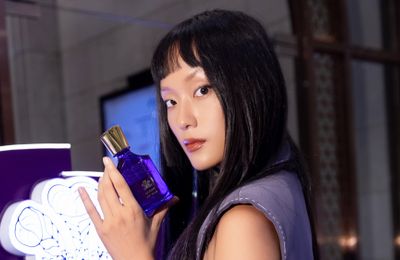 Creed Queen Of Silk - khi vẻ đẹp quyến rũ được diễn giải bằng mùi hương