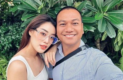 Hoa hậu Khánh Vân khoe visual qua cam thường, "flex" nhẫn cưới với chồng hơn 17 tuổi