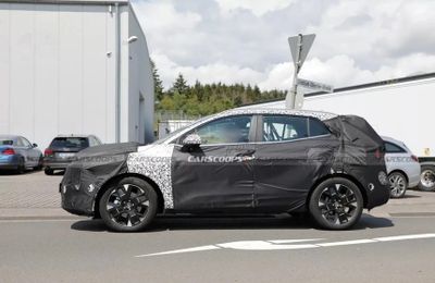 Kia Sportage 2025 chạy thử trên đường phố
