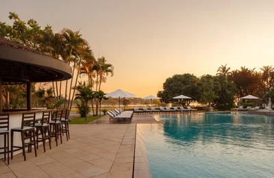 Resort biển Huế có bể bơi tuyệt đẹp không thể bỏ lỡ
