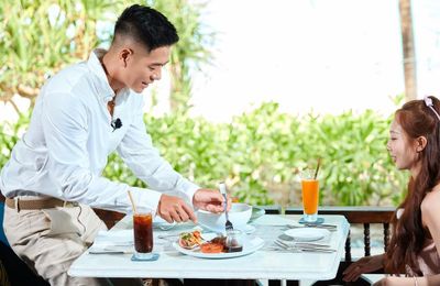 Cặp đôi gây tranh cãi nhất Đảo Thiên Đường lộ hint đang hẹn hò ngoài đời thật?