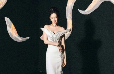 Bên trong triển lãm Serpenti Infinite Tales của Bvlgari với Lưu Diệc Phi và Ngô Lỗi