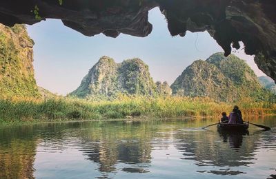 Phát hiện thêm một ''Vịnh Hạ Long trên cạn'' cách Hà Nội chỉ 80km: Đẹp hoang sơ nhưng hữu tình, có hơn 1000 hang động, còn giữ 2 kỷ lục quốc gia