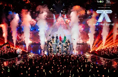 Isaac giảm 5kg, chơi với lửa trong livestage 2 của Anh Trai "Say Hi"