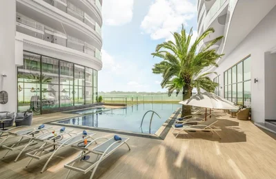 Hai khách sạn, resort sang trọng có view ngắm trọn toàn cảnh vịnh Hạ Long