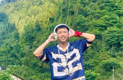 Thiếu gia giàu nhất bản gây sốt trong "Đi giữa trời rực rỡ", ngoài đời có gia thế khủng thế nào?