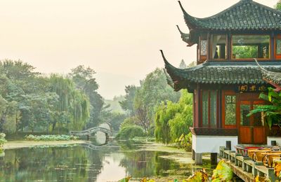 9 địa điểm bạn không nên bỏ qua khi du lịch Hàng Châu