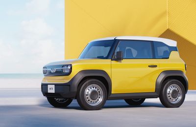 Vừa bàn giao, xe VinFast VF3 chạy “bon trên những dặm đường”, khách hàng nhận xét như thế nào?