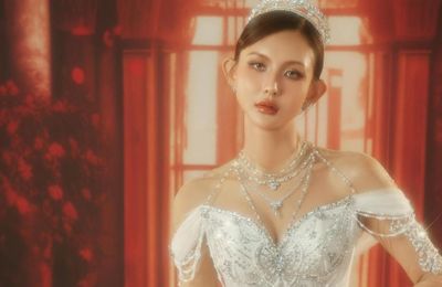 Những kiểu váy cưới thời thượng cho cô dâu mùa xuân 2025