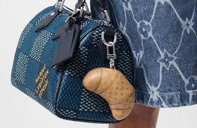 Hài hước như Louis Vuitton với BST charm hình thù độc đáo, từ bánh sừng bò đến đàn guitar