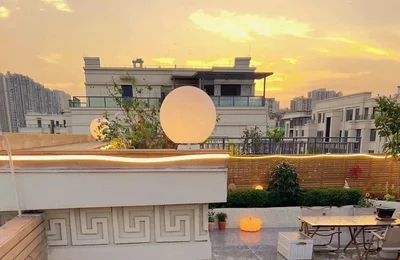 Mua penthouse thấm dột ở tầng 6 bị nói là ngốc, đôi vợ chồng âm thầm cải tạo: Sau 1 năm, hàng xóm, họ hàng hối hận!