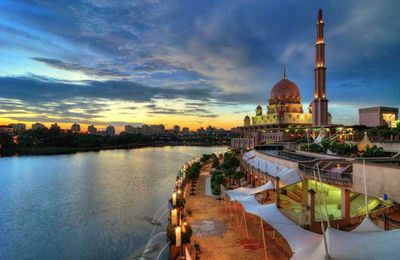 Khám phá thủ đô Putrajaya: Thiên đường du lịch, giấc mơ tương lai của Malaysia