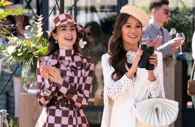 BST trang sức trong “Emily in Paris” mùa 4 hội tụ các thương hiệu yêu thích của cô gái Pháp