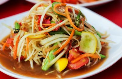 Top 9 phố ẩm thực Bangkok không thể bỏ qua với tín đồ mê ăn uống