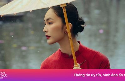 Helly Tống, vợ Văn Hậu diện áo dài đón Tết sớm