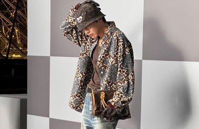 Không chỉ là khách mời show Louis Vuitton, j-hope còn ra mắt ca khúc mới tại buổi trình diễn