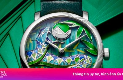 Đồng hồ con rắn 280.000 USD đón năm Ất Tỵ