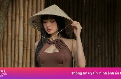 Tâm Tít đằm thắm với monokini và nón lá