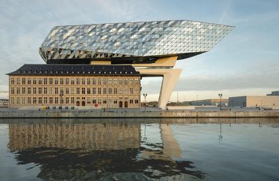 Những công trình trùng tu kiến trúc nổi bật vòng quanh thế giới