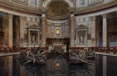Corona Gloriae: Nỗi đau và hy vọng dưới vòm Điện Pantheon