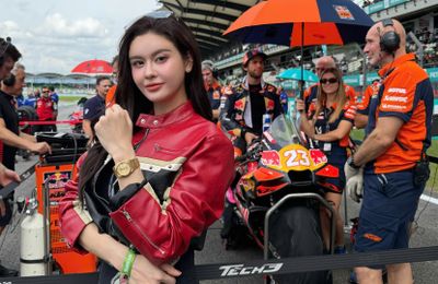 Trương Quỳnh Anh hội tụ sao châu Á tại giải đua xe Motogp Malaysia 2025