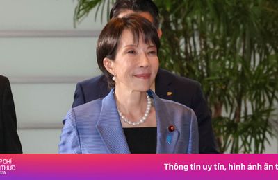 Túi xách của nữ Thủ tướng Nhật Bản đầu tiên 'cháy hàng'