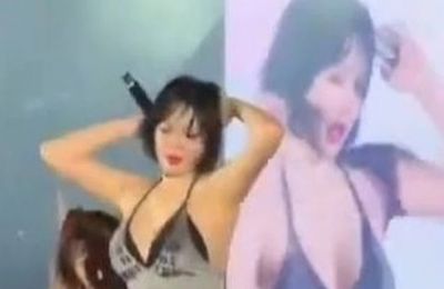HyunA ngất xỉu trên sân khấu