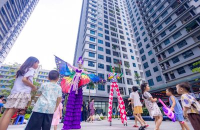 Sắc màu trung thu trong khu đô thị hiện đại