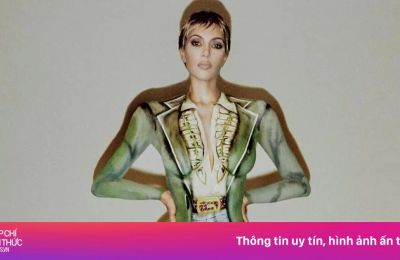 Kim Kardashian gây sốc với ảnh khỏa thân