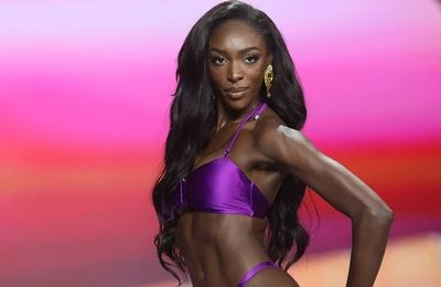 Á hậu Miss Universe 2025 tuyên bố sốc