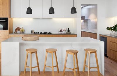 6 lỗi phong thủy nhà bếp khiến gia đình dễ căng thẳng. Sửa 5 phút là đổi vận