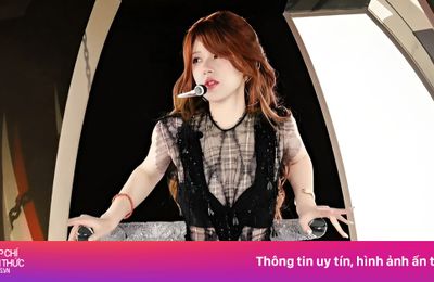 Triệu Lộ Tư hiếm hoi diện mốt 'không quần'
