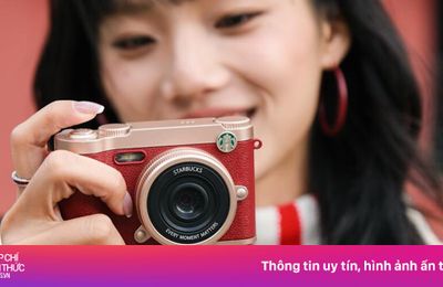 Starbucks bán máy ảnh