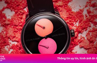 'Hộp phấn' 4.200 USD trên cổ tay gây chú ý
