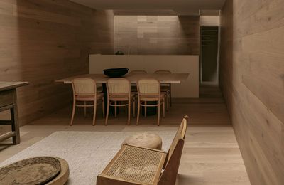 Nhà Casa Emma: Tôn vinh ánh sáng, không gian và thiết kế tối giản