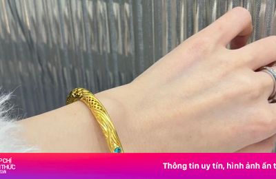 Người trẻ Trung Quốc đua nhau nấu chảy vàng thỏi