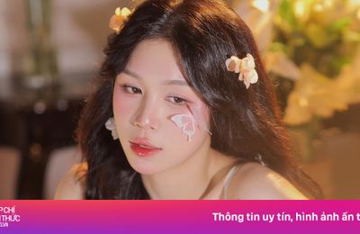 Hot girl đấu kiếm đón sinh nhật gợi cảm