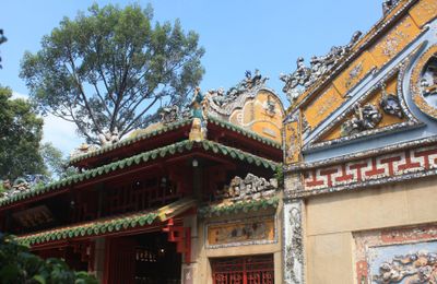 30 Tết ghé Lăng Tả quân, tưởng nhớ tiền nhân