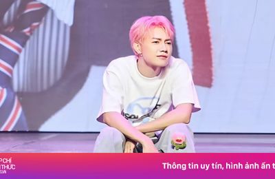 Lùm xùm ở rạp chiếu phim 'Anh trai say hi'