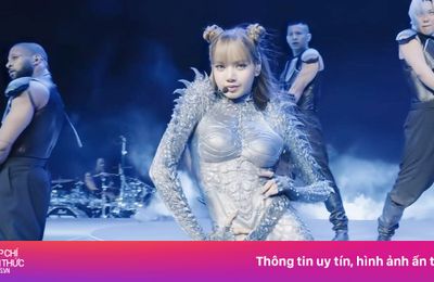 Lisa mặc sexy, làm bùng nổ sân khấu ở Mỹ