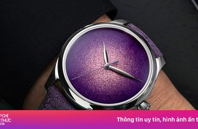 Màu cà tím phủ sóng ngành đồng hồ xa xỉ