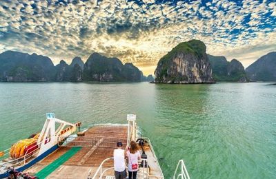 Giao thông thuận lợi, du lịch Cát Bà được “đánh thức”