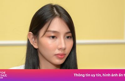 Thùy Tiên 'sụp đổ'