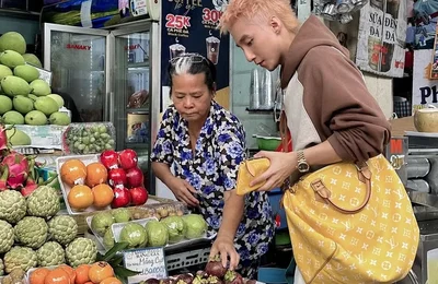 Không chỉ mỗi Sơn Tùng M-TP dùng túi Louis Vuitton đựng trái cây