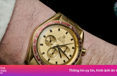 2,1 triệu USD cho đồng hồ vàng 18K của Neil Armstrong