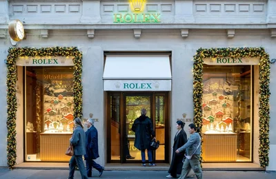 Rolex rời con phố đắt đỏ nhất thế giới