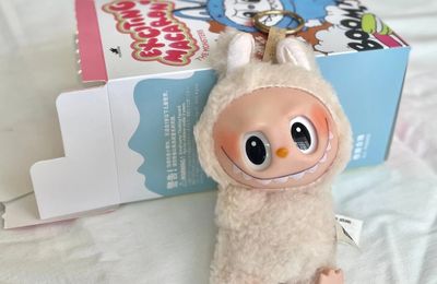 'Bản nhái' Labubu gây sốt vì mắt lồi, đầu hói
