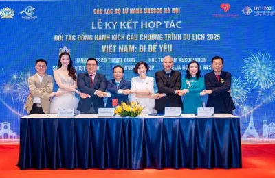 Sun World cùng CLB lữ hành UNESCO Hà Nội trong hành trình 'Việt Nam – đi để yêu'