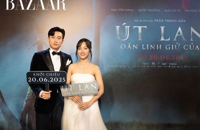 Quốc Trường tình tứ với “nàng thơ mới” trên thảm đỏ phim Út Lan: Oán linh giữ của